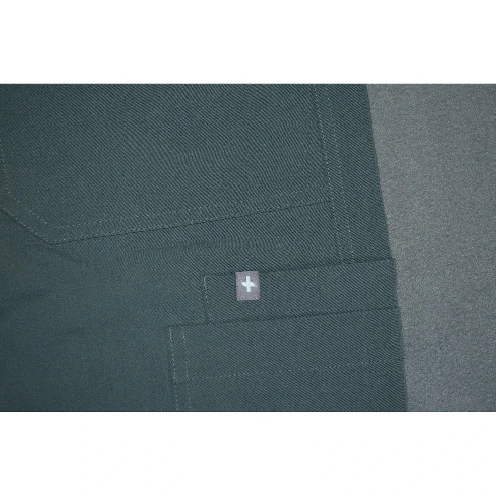 Figs Men's Cairo Cargo Scrub Pants Green Size Medium Straight Leg TM3001